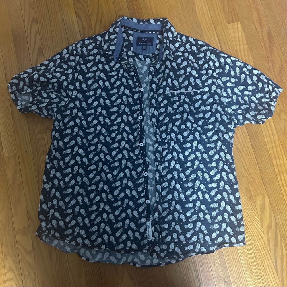 Men's Blue and White Pineapple Print Shirt, Size XL